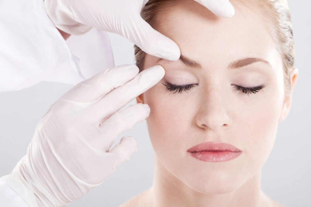 Cosmetic surgery - What does cosmetic surgery include